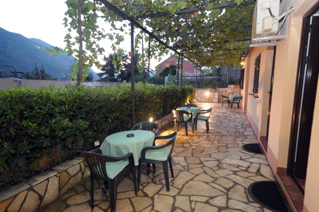 Bjelica Apartments Kotor Rom bilde